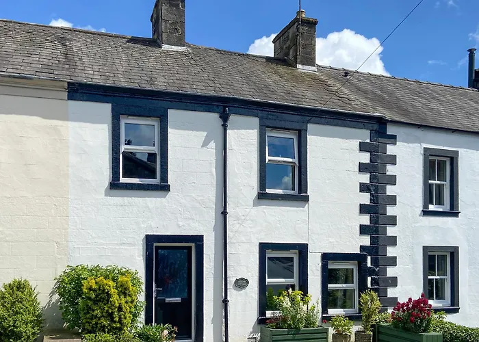 Nelson Burton in Lonsdale