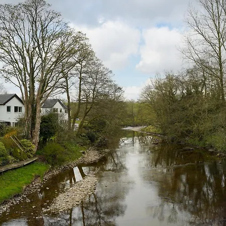 Nelson * Burton in Lonsdale